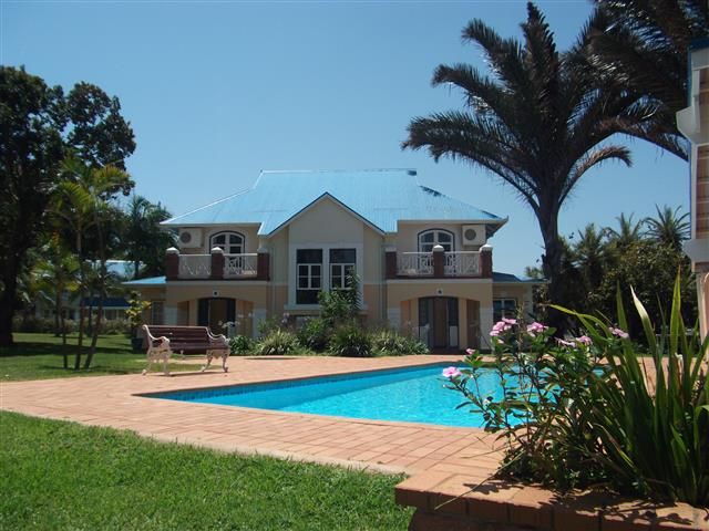 Caribbean Estates Luxury Accommodation - U-Stay South Coast